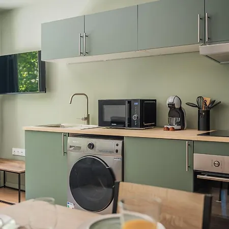 Le 18 - 6 Pers - Proche Centre - Wifi Apartment *